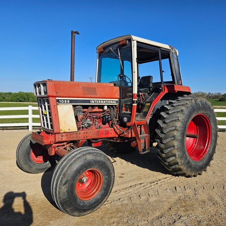 INTERNATIONAL 1086