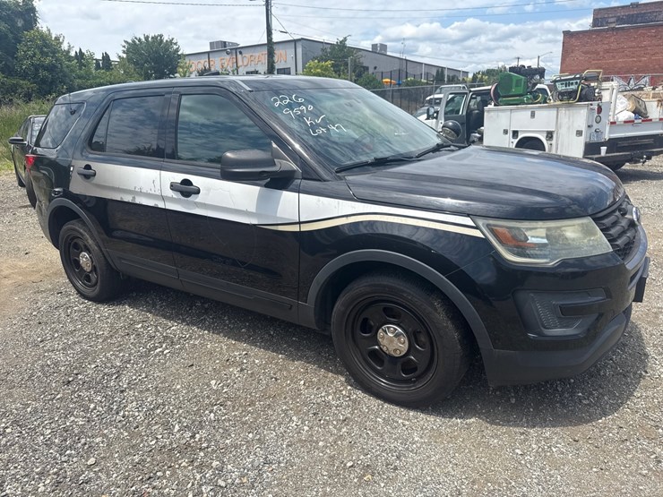 #47-•-2016-ford-interceptor-image-6