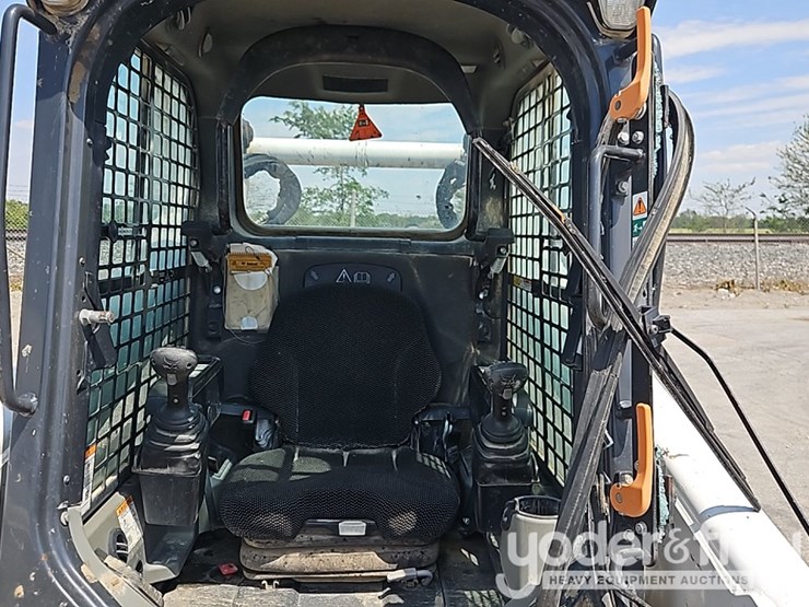 2021-bobcat-t870-image-24