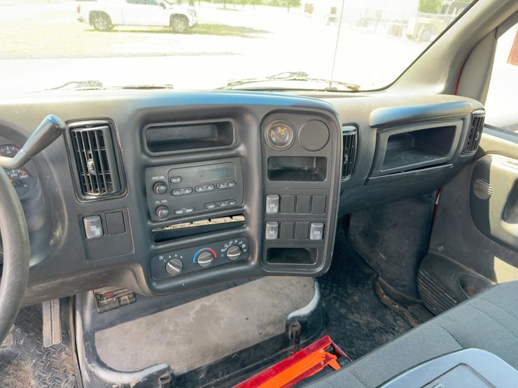 2003-gmc-c4500-s/a-flatbed-truck-image-19
