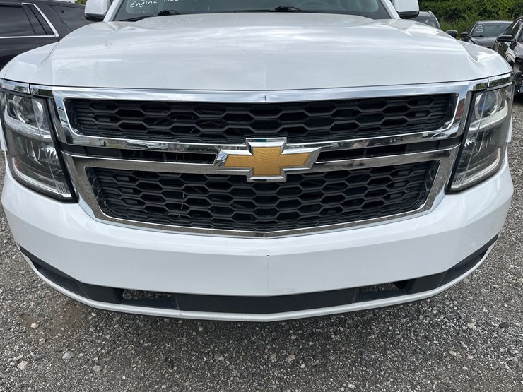 2018-chevrolet-tahoe-image-14