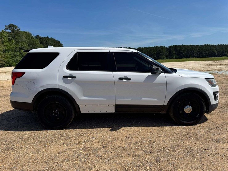 2017-ford-explorer-police-interceptor-image-7