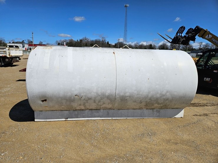 #5092-•-1000-gallon-fuel-tank-image-6