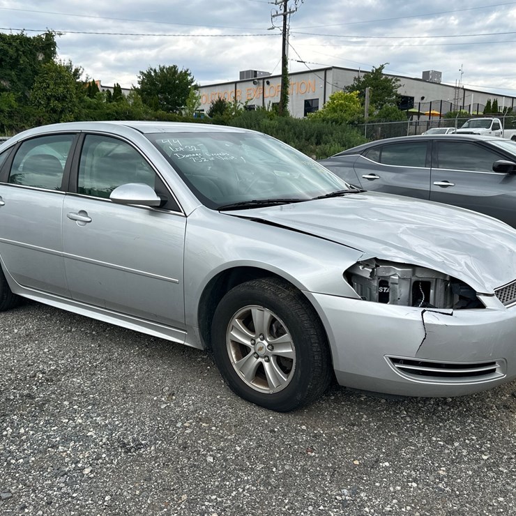 #32 • 2014 CHEVY IMPALA