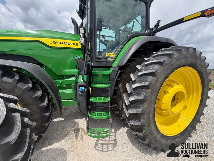 2021-john-deere-8r-340-image-12