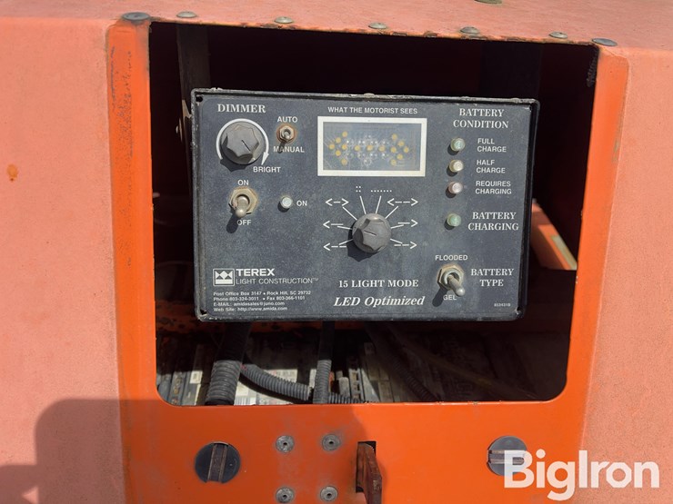 amida-0dlse15la-arrow-board-image-9