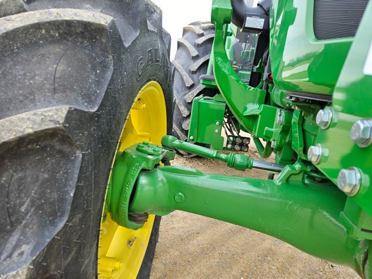 2024-john-deere-5067e-image-39