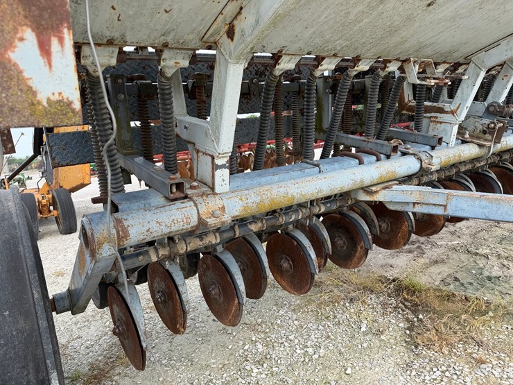 crust-buster-3400-image-3