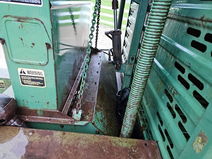 john-deere-100-image-16