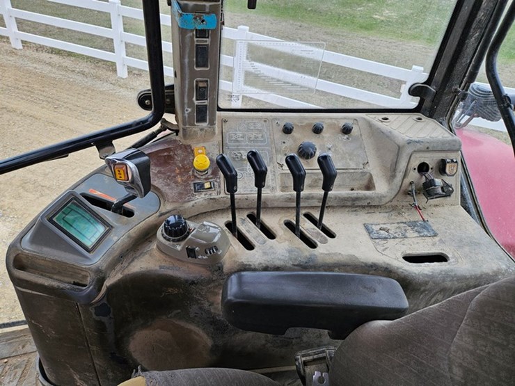 case-ih-mxm175-image-28