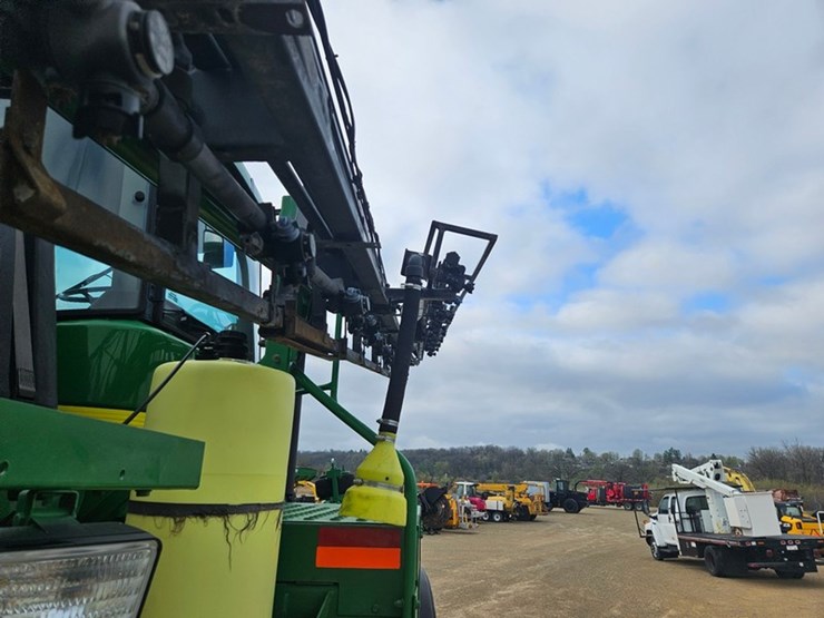 john-deere-4700-image-17