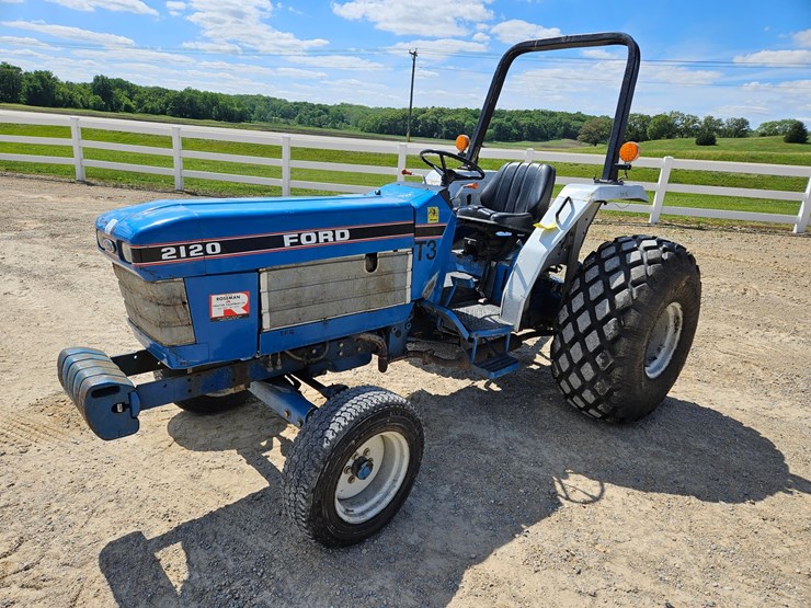 ford-2120-image-1