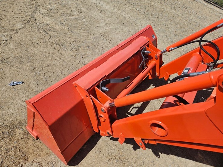 2021-kubota-l4701-image-10
