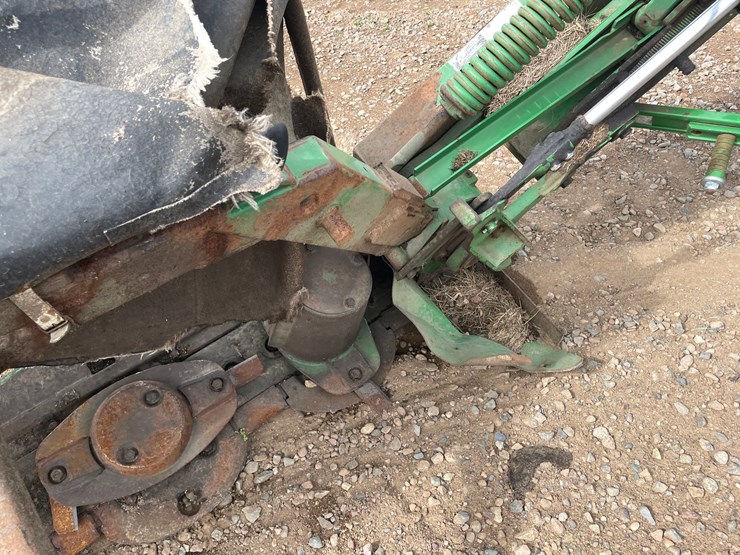 john-deere-275-image-6