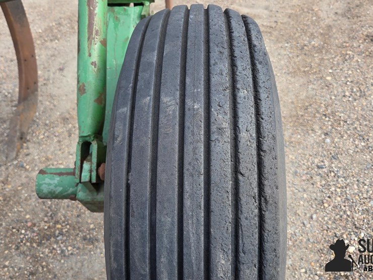 john-deere-910-image-12