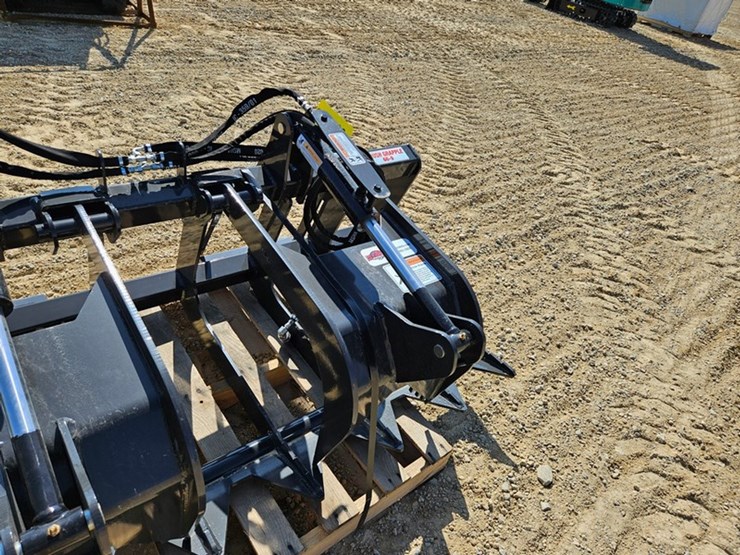 #5199-•-stout-66-9-brush-grapple-bucket-image-10