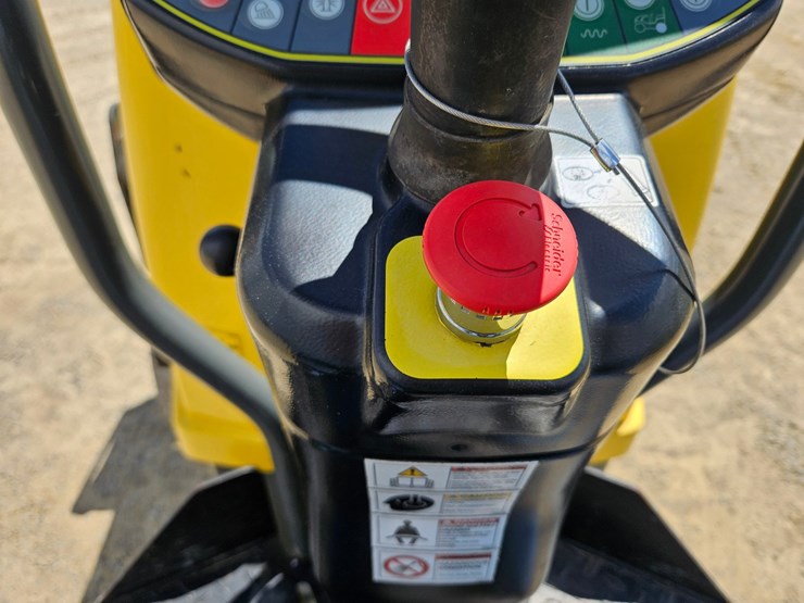 2017-wacker-neuson-rd28-120-image-21