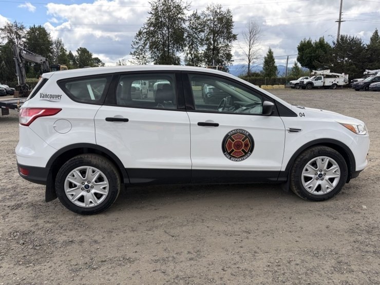 2015-ford-escape-image-3