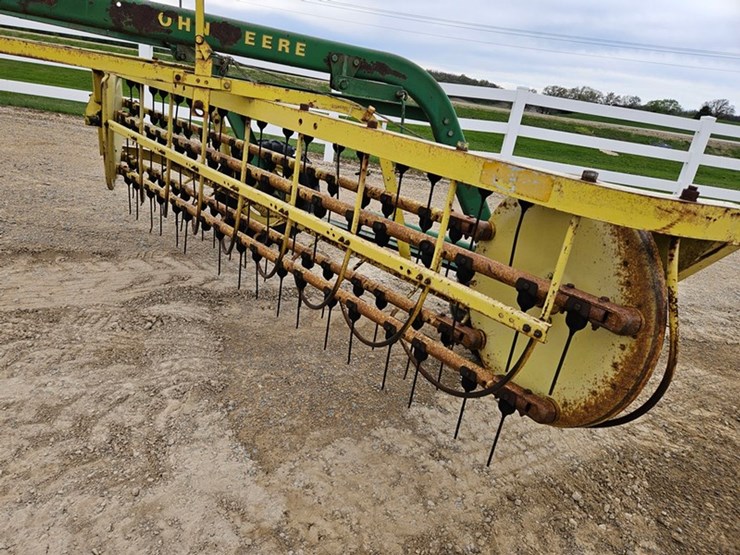 john-deere-660-image-12