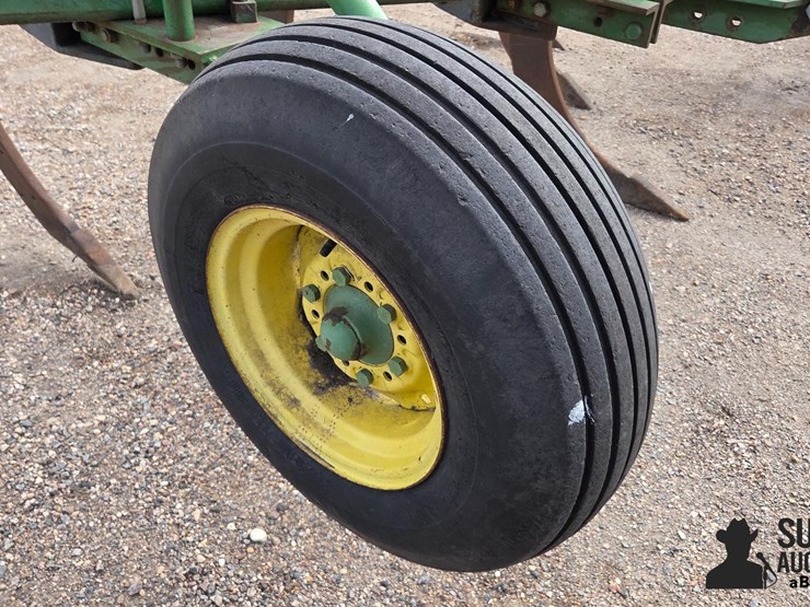 john-deere-910-image-17