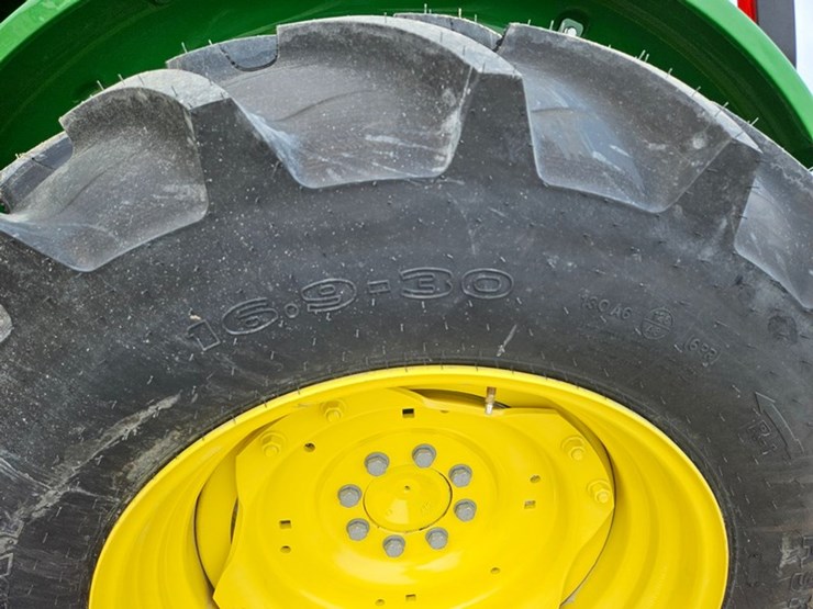 2024-john-deere-5067e-image-46