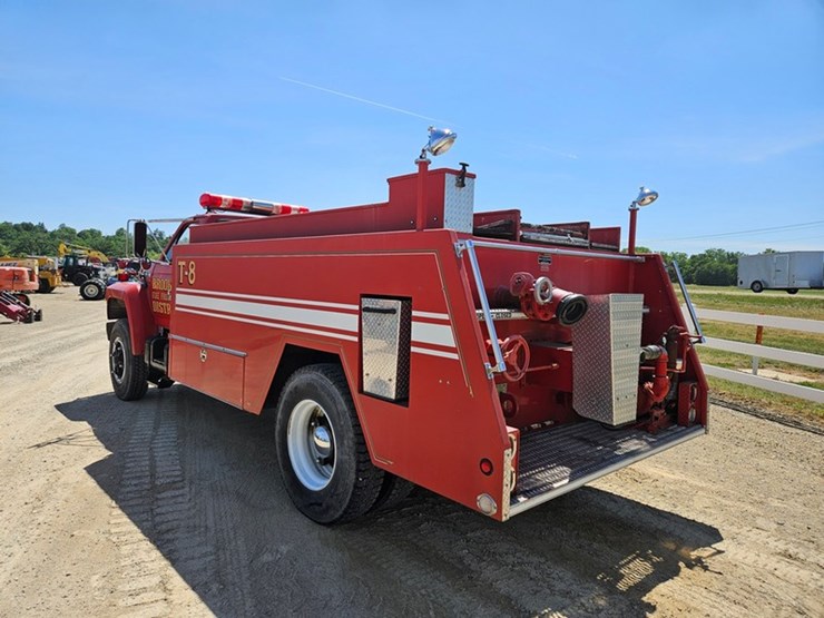 1986-ford-f800-image-3