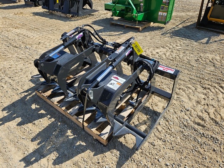 #5199-•-stout-66-9-brush-grapple-bucket-image-1