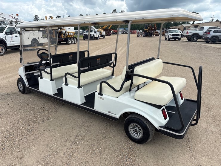 #73-•-2017-club-car-|-no-title-image-4