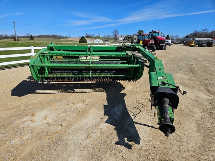 john-deere-820-image-8