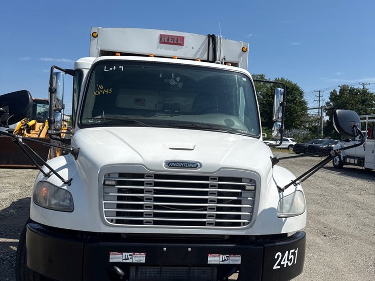 #9-•-2016-freightliner-heil-rear-load-garbage-truck-image-6