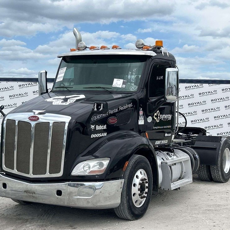 2018 PETERBILT 579