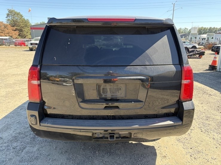 2018-chevrolet-tahoe-image-5