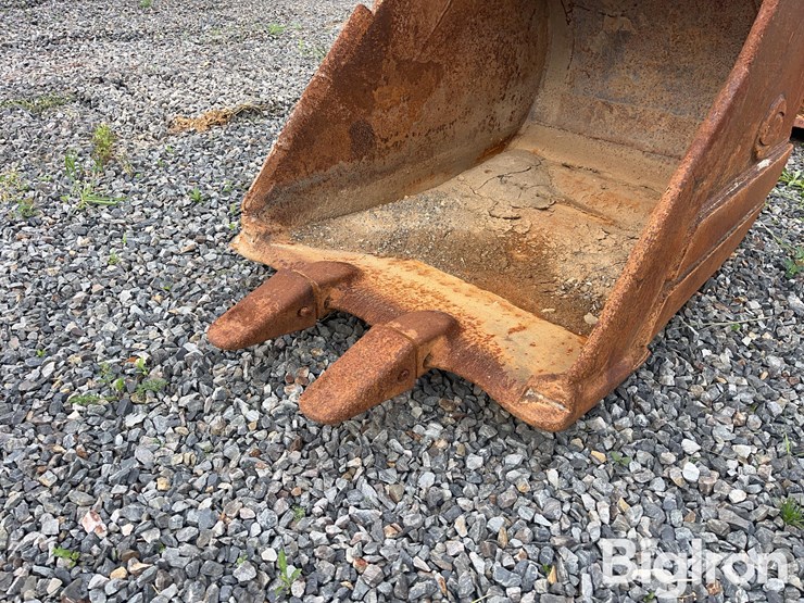 strickland-cx210-36”-excavator-bucket-image-13