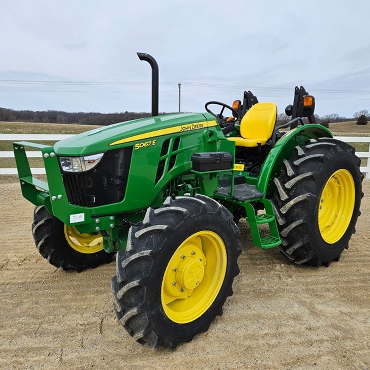 2024 JOHN DEERE 5067E