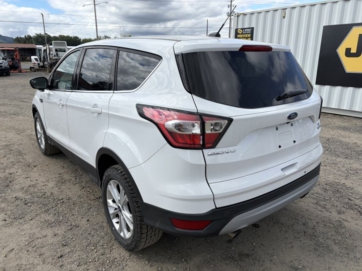 2017-ford-escape-image-6