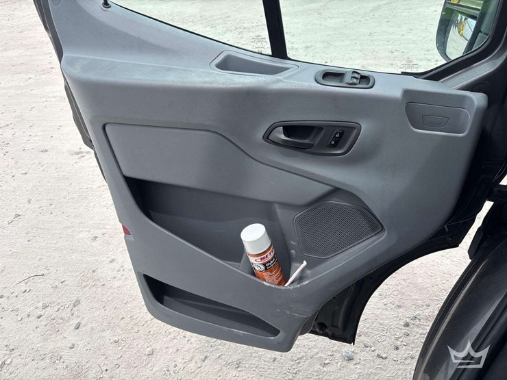 2017-ford-transit-image-11