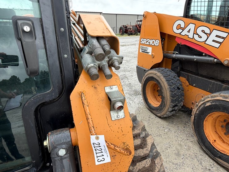 2020-case-sr210b-image-3