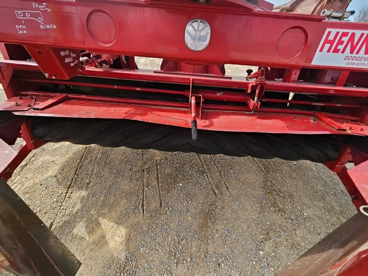 new-holland-h7450-image-23