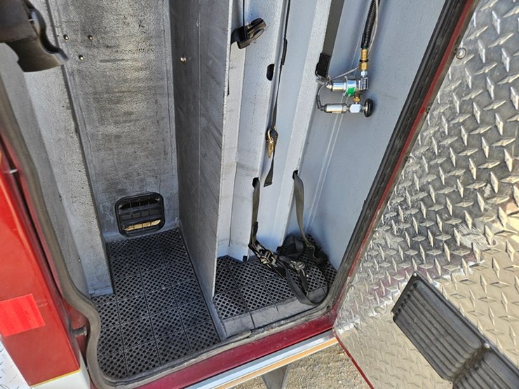 2016-ford-e450-image-51