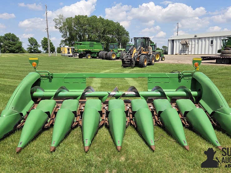 2011-john-deere-608c-image-2
