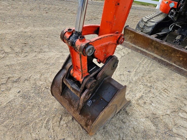 2020-kubota-u55-image-9