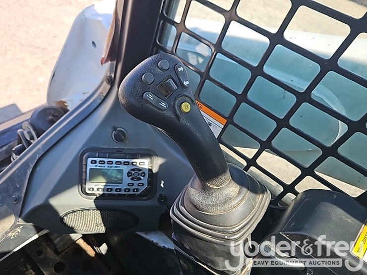 2018-bobcat-t750-image-28