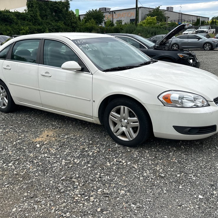 #28 • 2008 CHEVY IMPALA