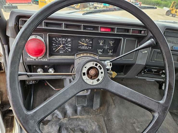1992-ford-f600-image-41