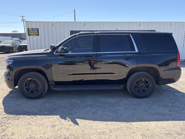 2018-chevrolet-tahoe-image-7