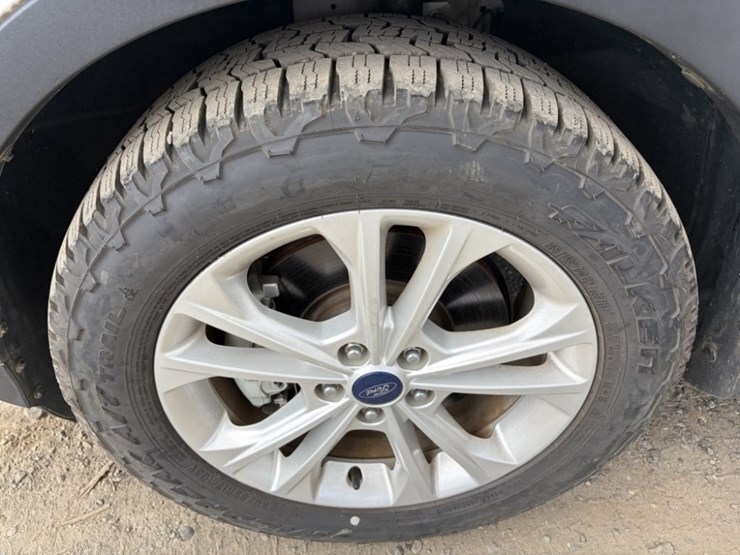 2017-ford-escape-image-15