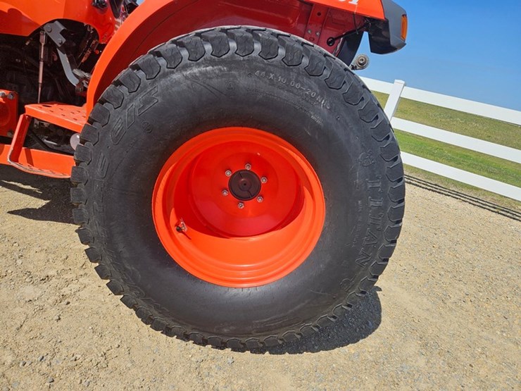 2021-kubota-l4701-image-36