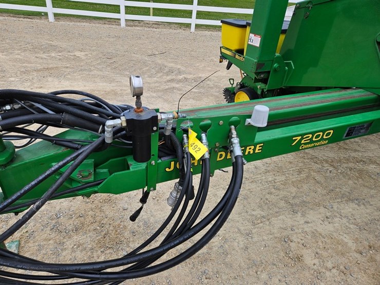 john-deere-7200-image-11