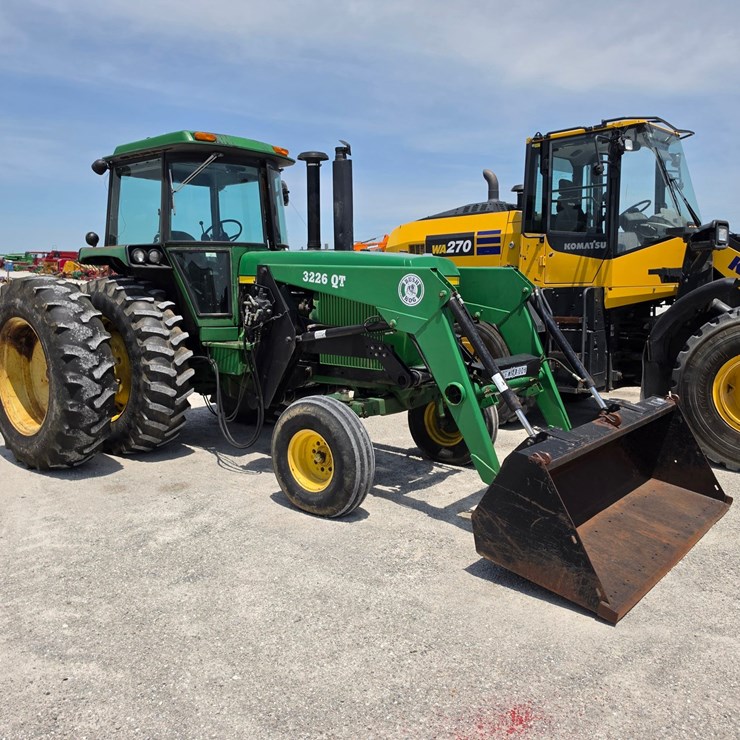 1981 JOHN DEERE 4440
