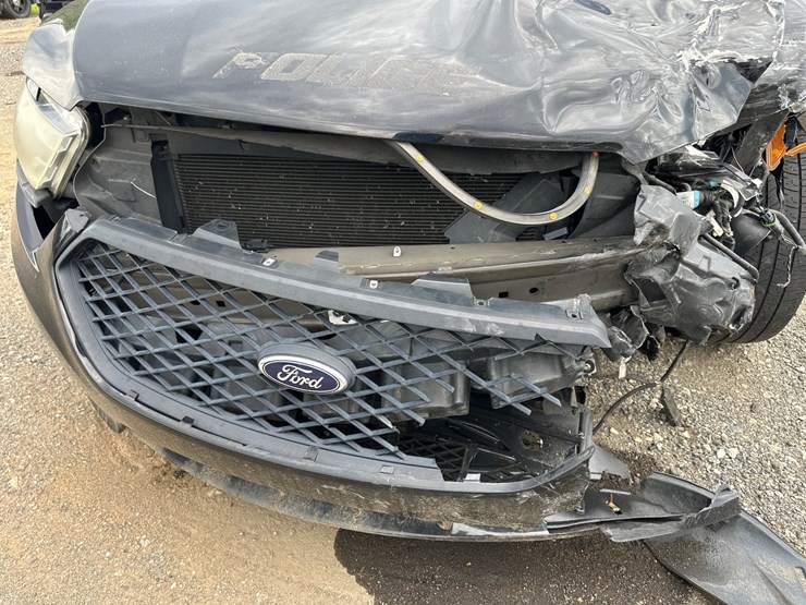 #30-•-2019-ford-interceptor-image-14